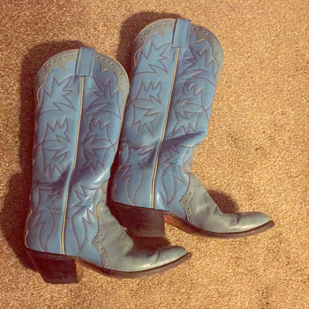 Women's Cowboy Boots Size 7
